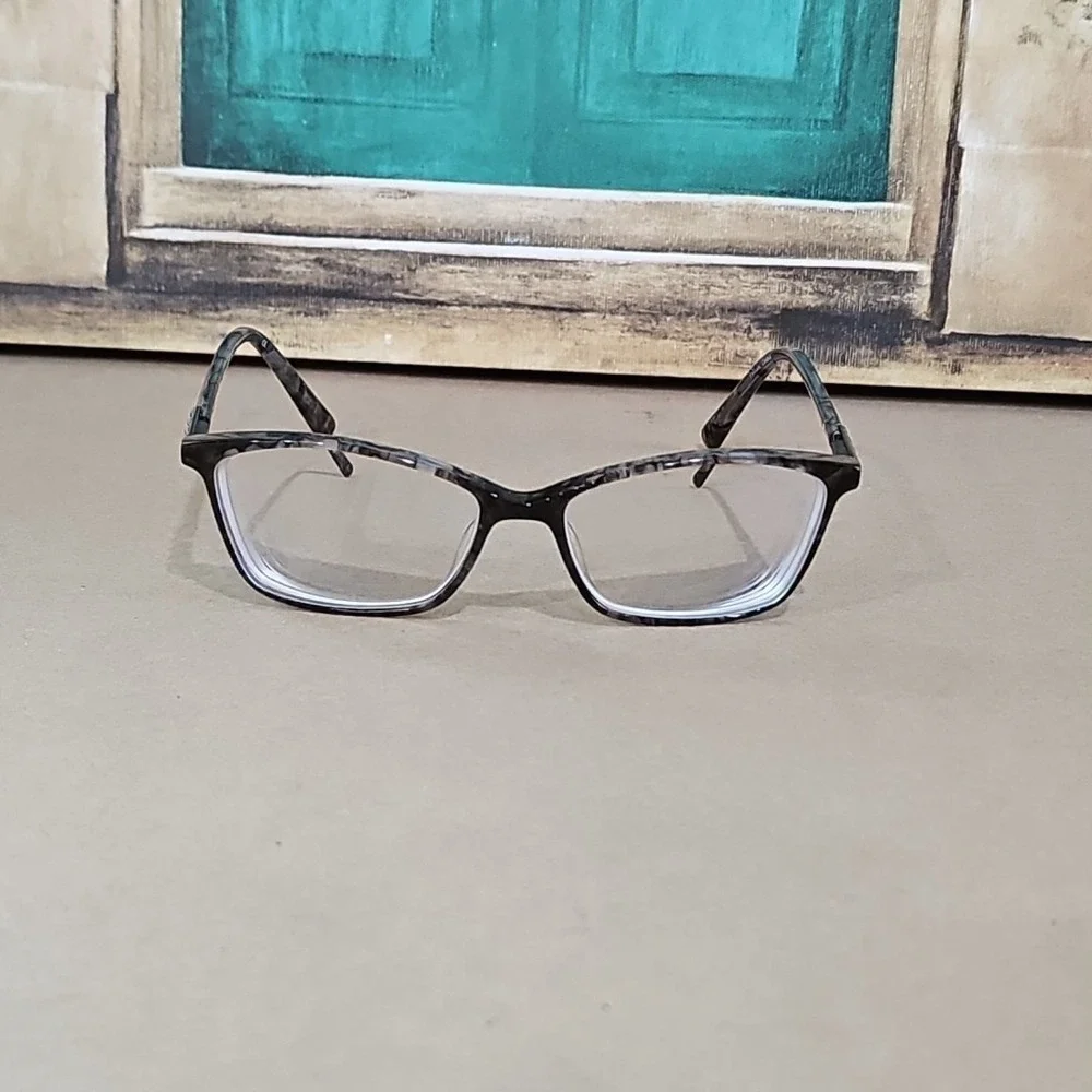Ellen Tracy Monterrey Black Havana Cat Eye Plastic‎ Eyeglass Frame 52-15-135